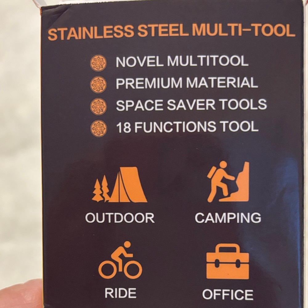 Multi-Tool Snowflake Keychain Set - Picture 2 of 4